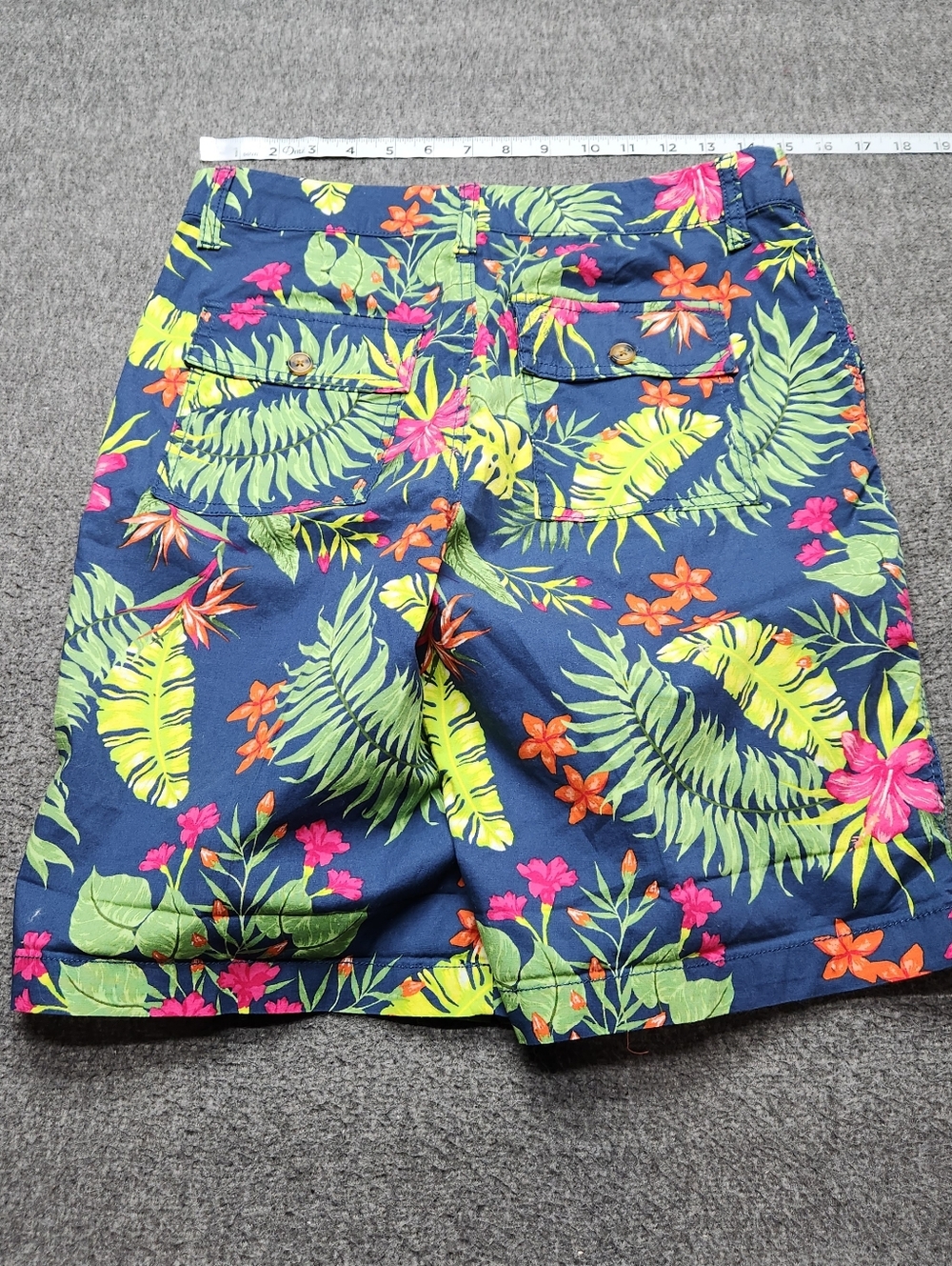 Style & Co Shorts‎ Womens 4 Tropical Floral Navy Stretch Summer Casual - Picture 6 of 7